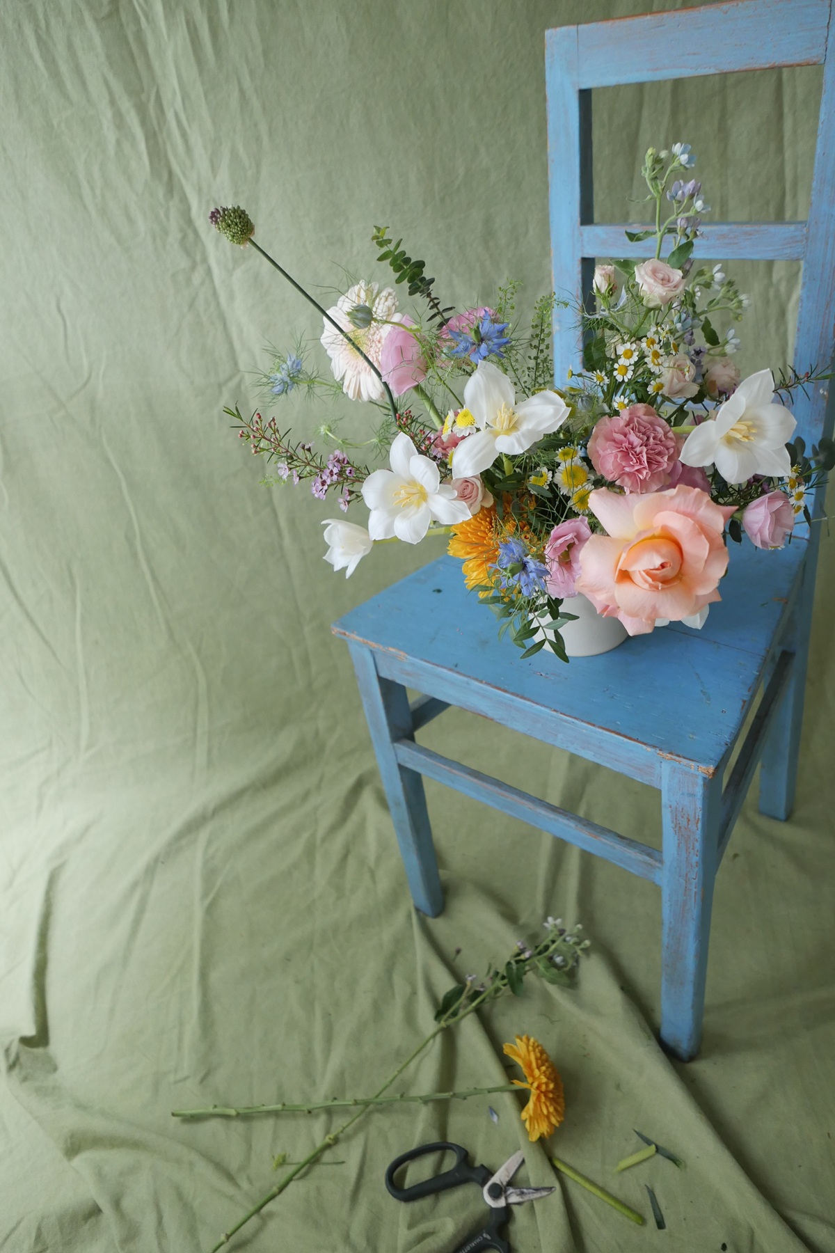 Why Is Charlotte Puxley Flowers Embracing A "Beautiful Chaos" This Summer?