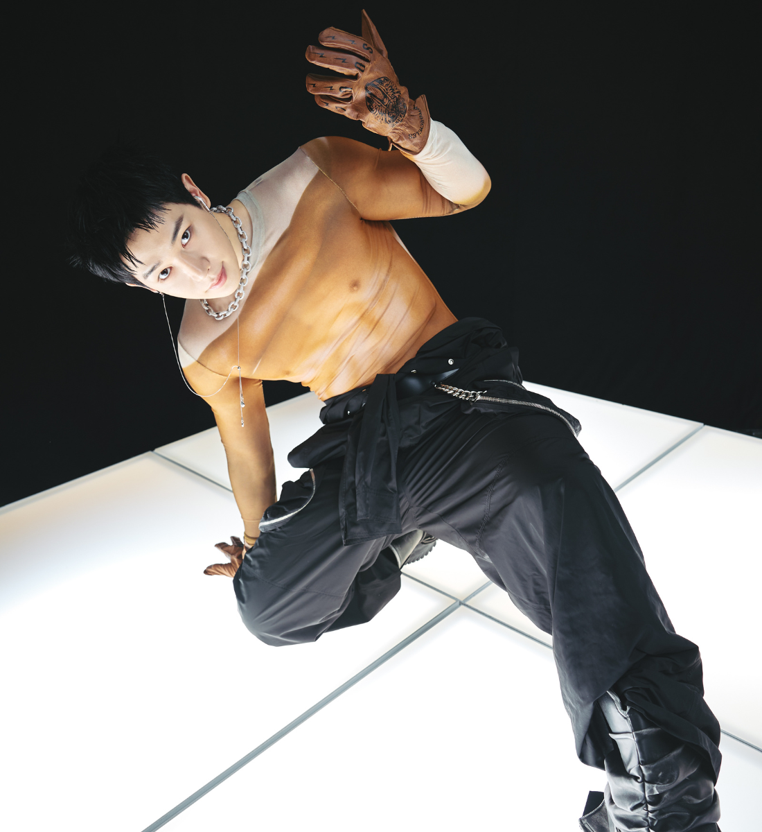 WONHO Talks “Better Than Me”, Guilty Pleasures & Fan Service