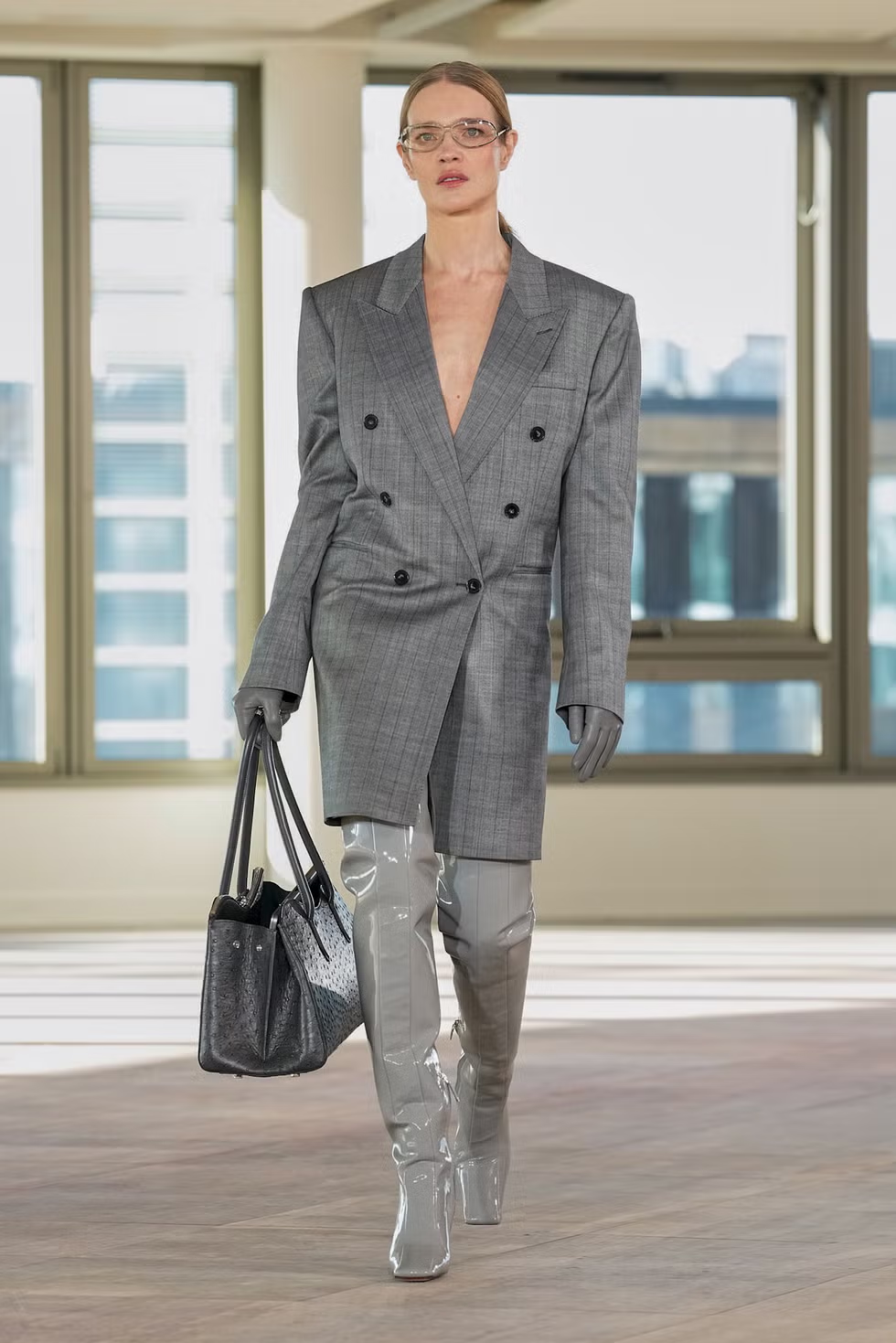 What Makes Work Worth Dressing Up For?
