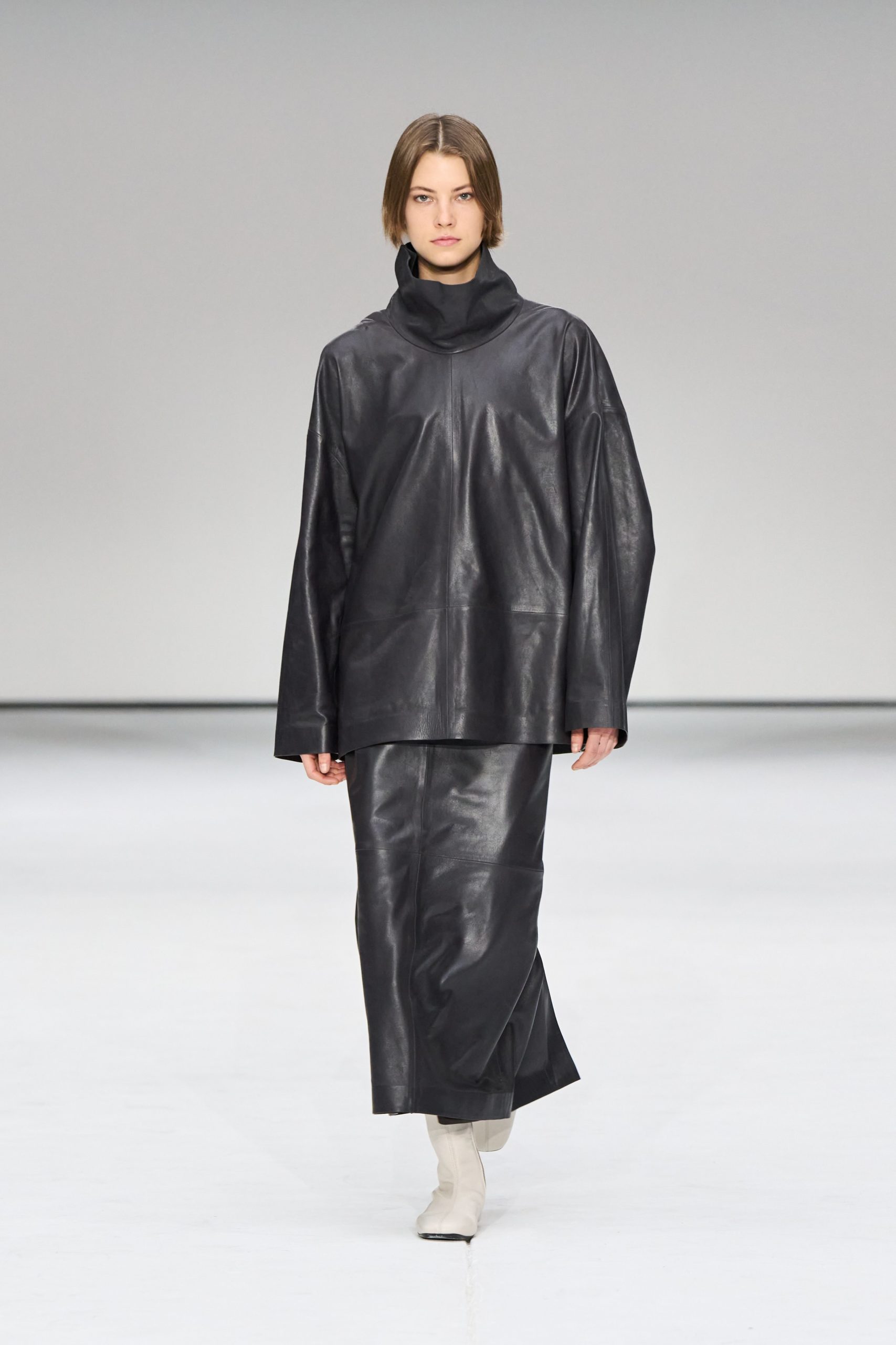 COS Was A Masterclass In Restrained Sensuality Paired With Sharp Tailoring