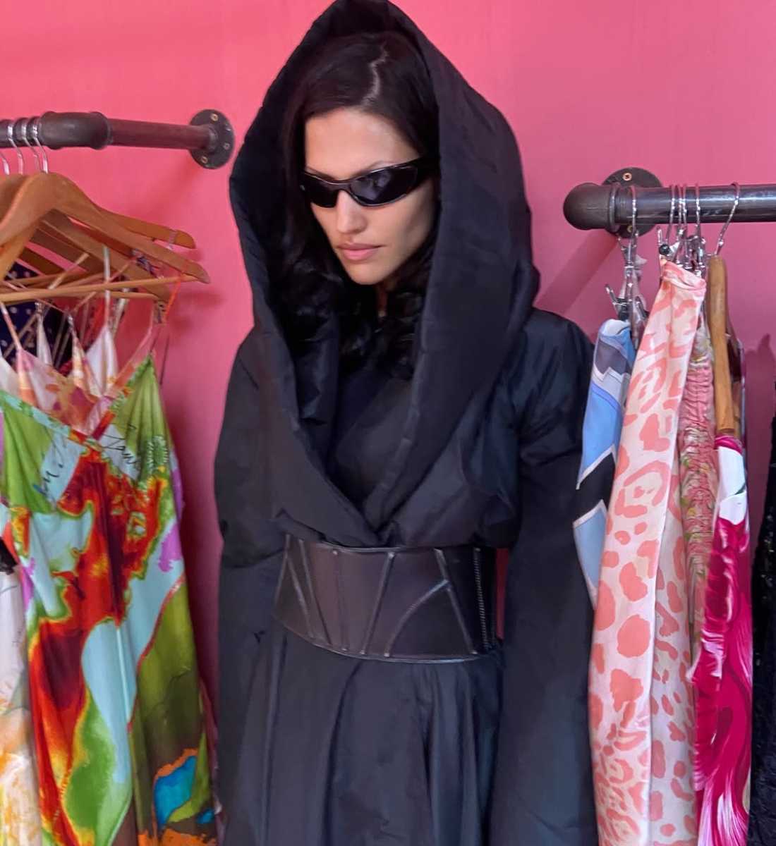 From Tom Ford 's Gucci To Galliano's Dior: Here's Where Cool Girls Buy Their Best Vintage Pieces