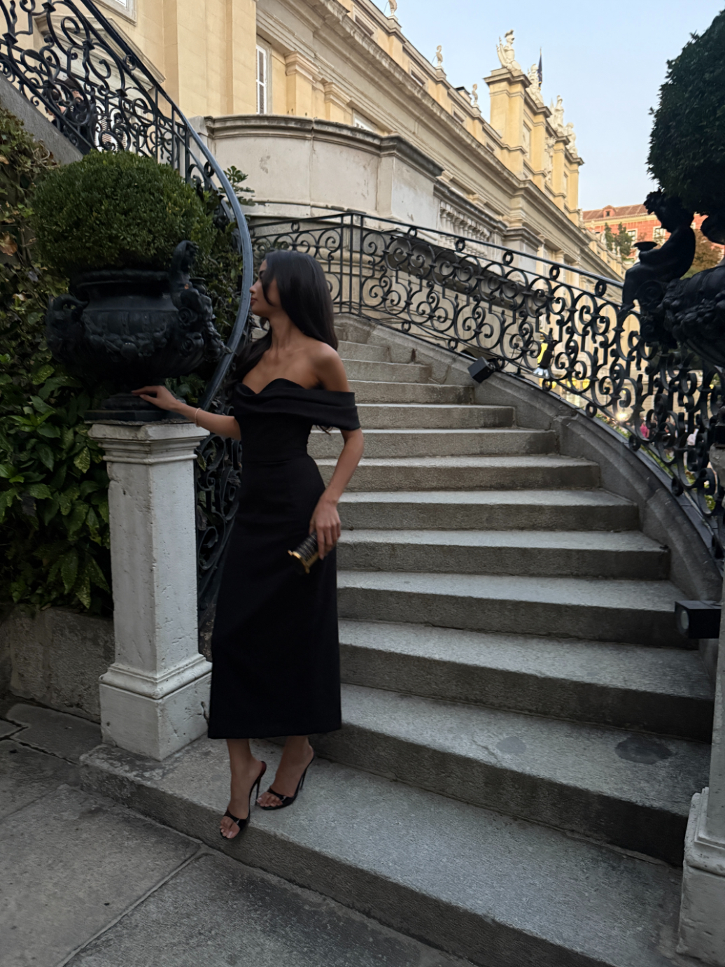 Get Ready With Kelsey Merritt For The Carolina Herrera Show In Madrid