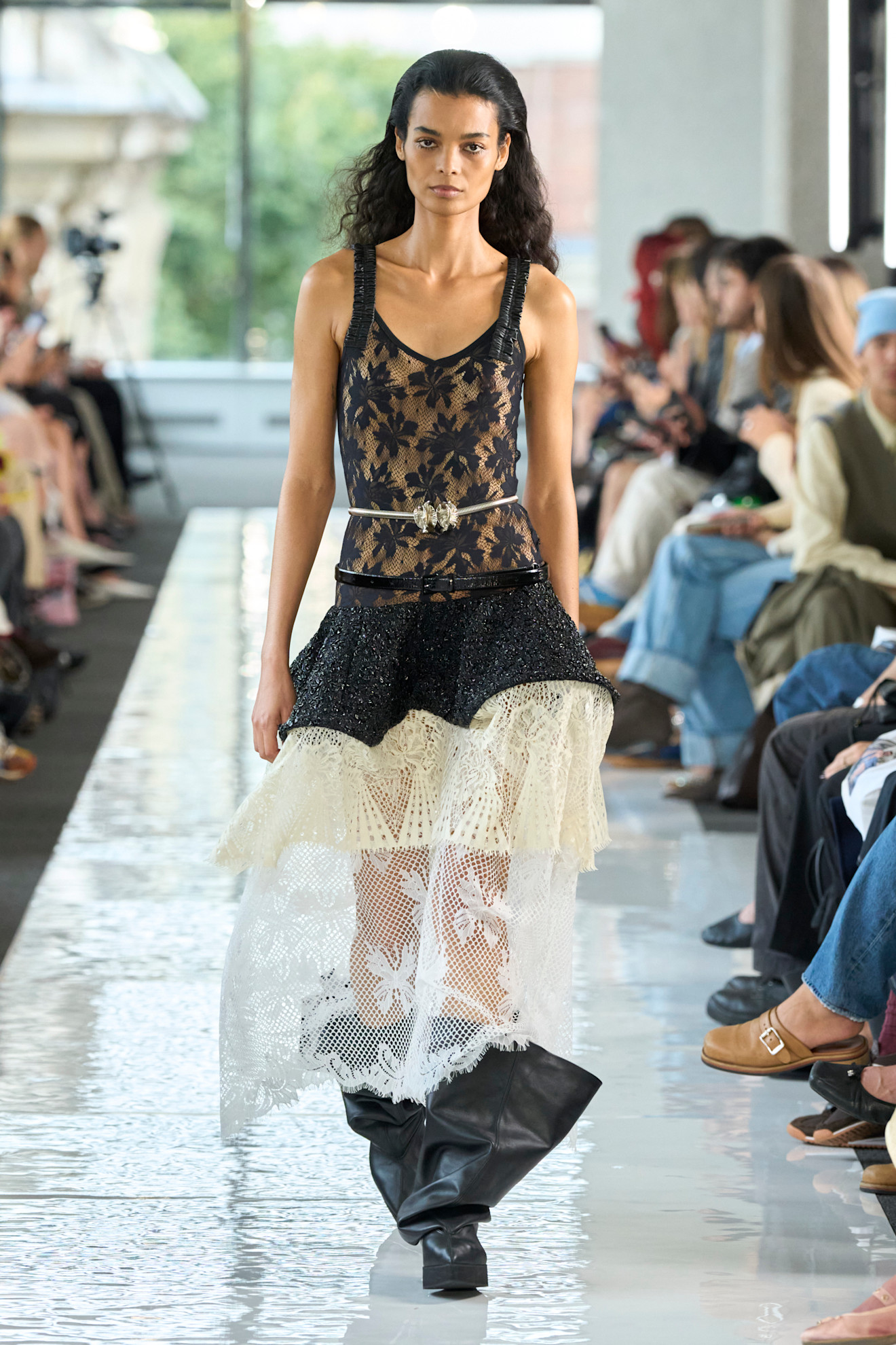 Here Are The 8 Major Trends from London Fashion Week