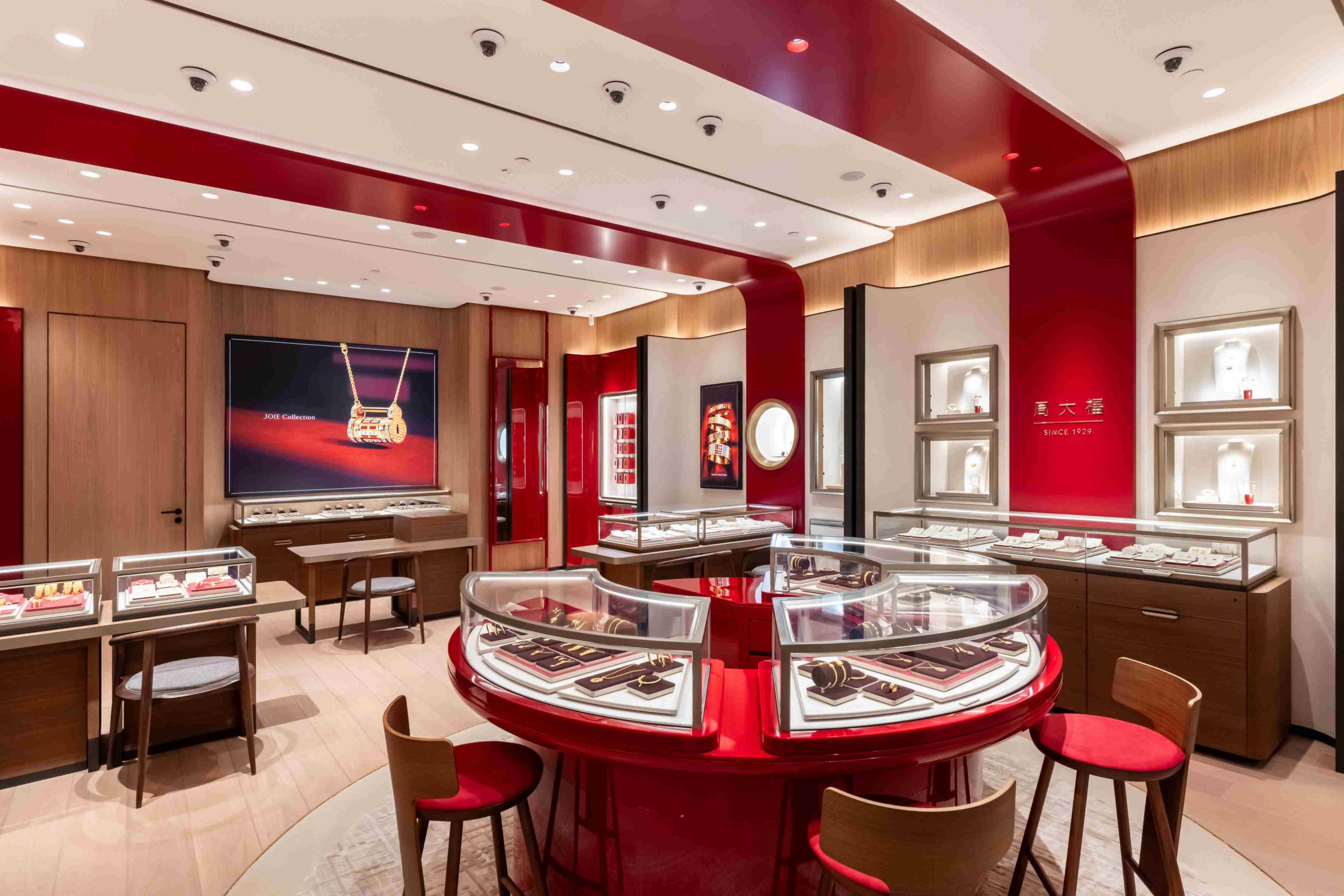 Step Into Chow Tai Fook’s New Image Store At Jewel Changi, Where Chinese Heritage Meets Modern Sensibilities