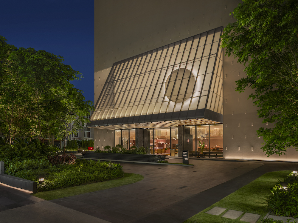 Experience The Jewels of Kromo Bangkok, Curio Collection by Hilton