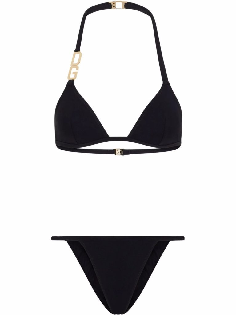 The 9 Capsule Items That Keep Your Suitcase Light and Your Outfits Sharp