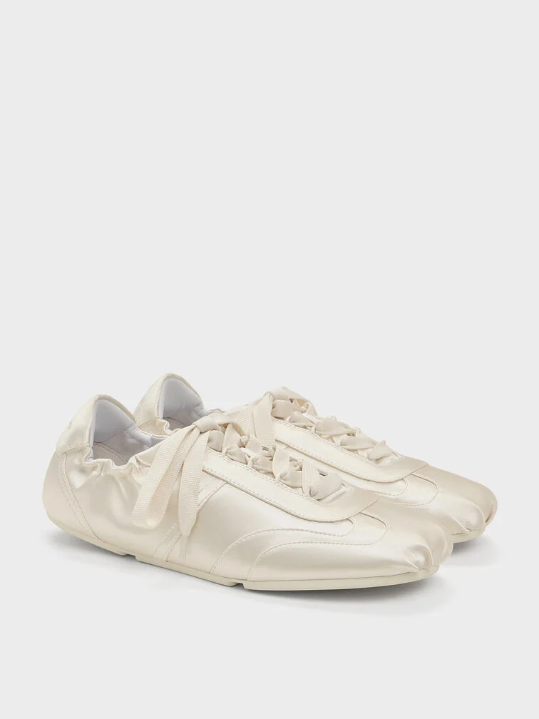 These Are The 3 Trainer Styles Everyone Will Be Wearing In 2026