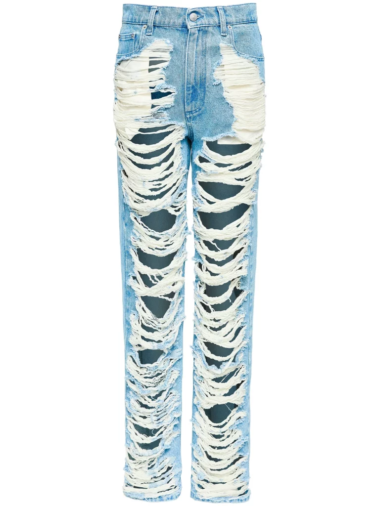 4 Denim Styles You Should Be Investing In For 2026 Instead Of Barrel Jeans