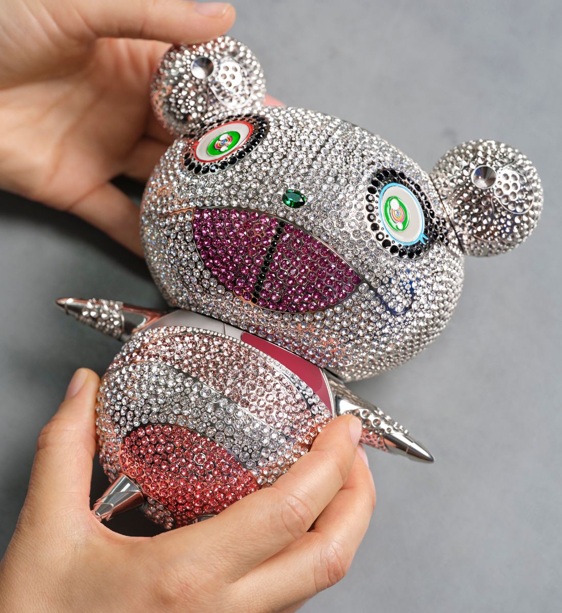 lem バランスコレクション オルタ メッシュ Takashi Murakami's Panda Clutch For Louis Vuitton - ELLE Singapore