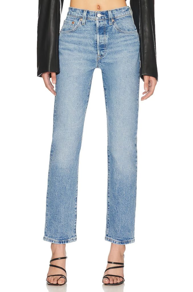 The 9 Capsule Items That Keep Your Suitcase Light and Your Outfits Sharp