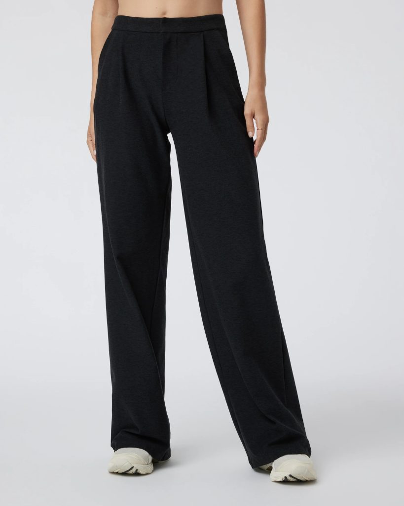 The 9 Capsule Items That Keep Your Suitcase Light and Your Outfits Sharp