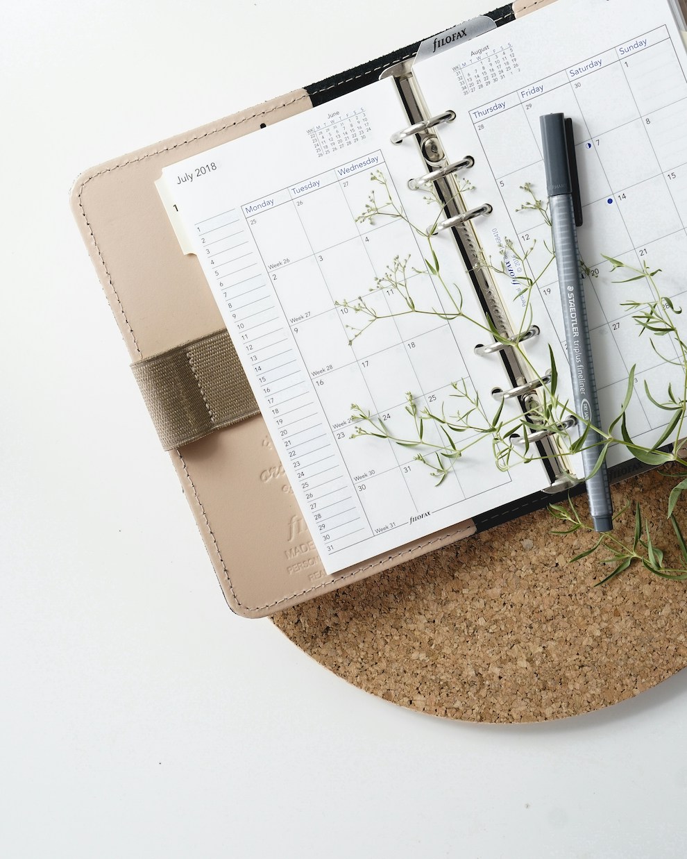 12 Easy Beauty Resolutions To Make In 2026, From Mindful Skincare To Micro Meditations