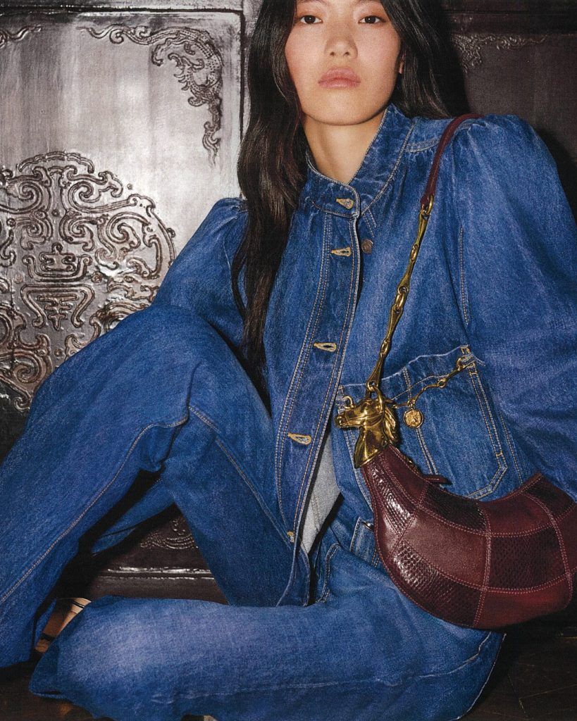 From luxury accessories to performance sportswear, there’s something for everyone this festive season.
