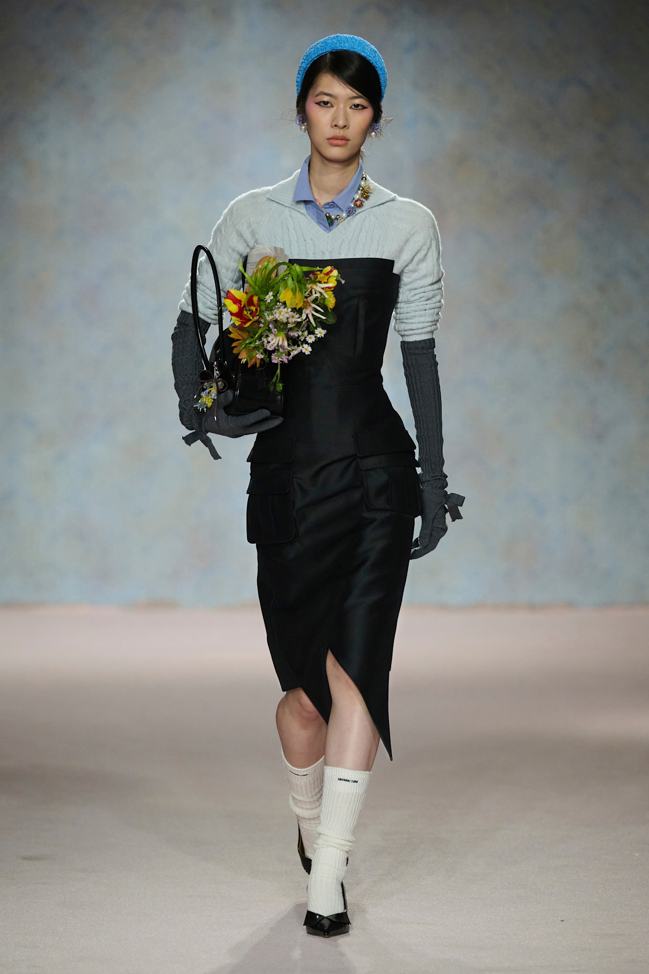 Why Shushu/Tong Is A Fashion Go-To For Pop's Biggest Names, From Blackpink To Sabrina Carpenter