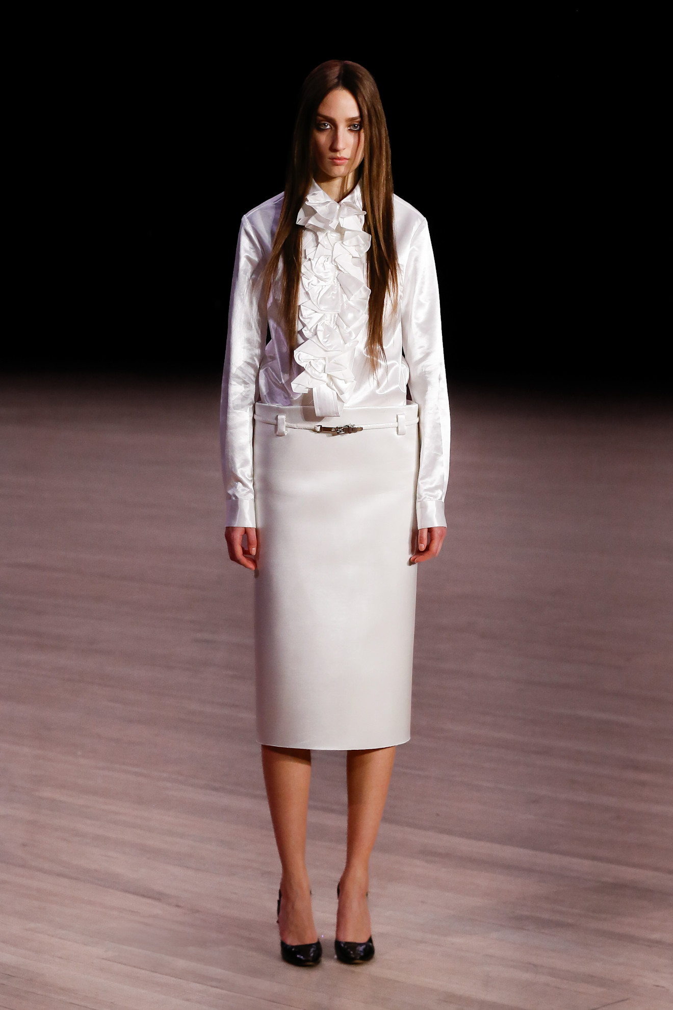 Marc Jacobs Turns Down The Volume