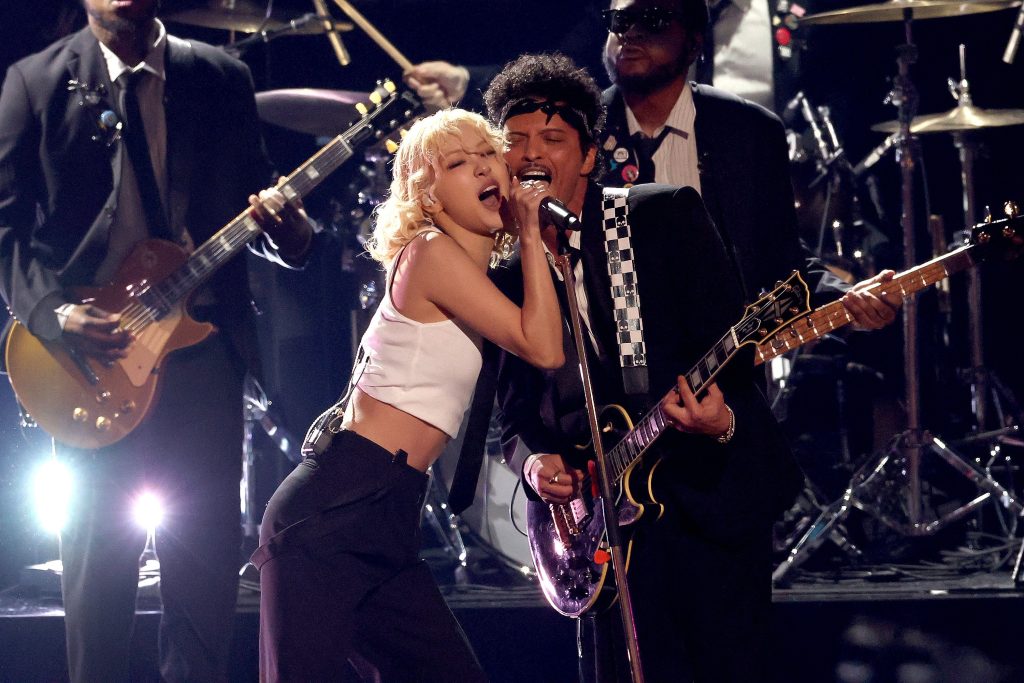 Rosé Opens The Grammys With Hit Single "APT" In Saint Laurent With Bruno Mars