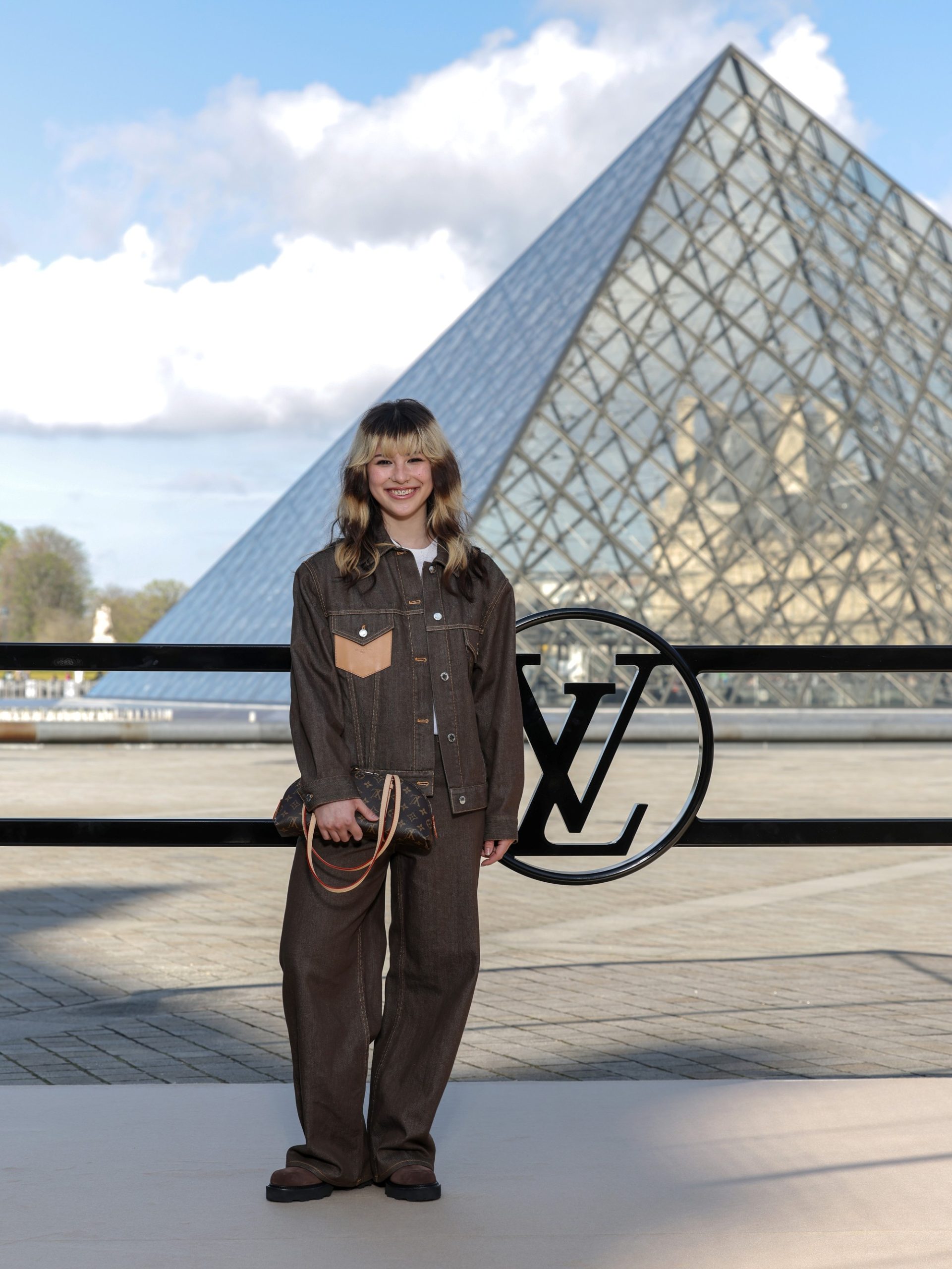 Spotted: Jennie, Yerin Ha & Lingling Kwong At Paris Fashion Week