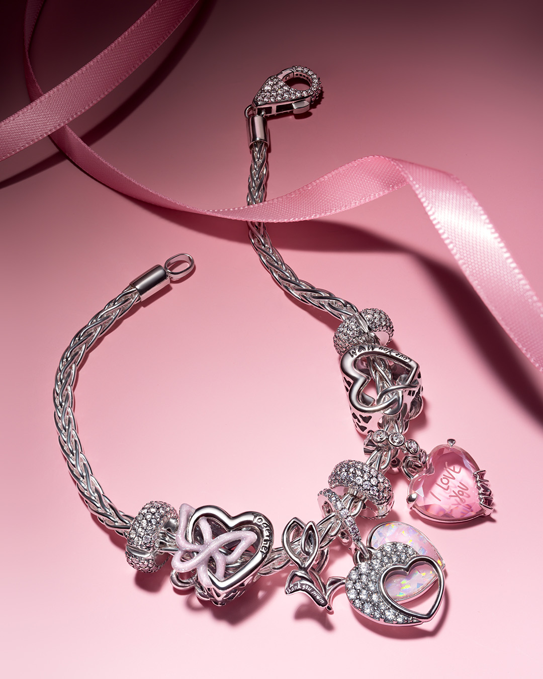Pandora’s Celebrates Modern Motherhood With Its Garden Of Dreams Collection