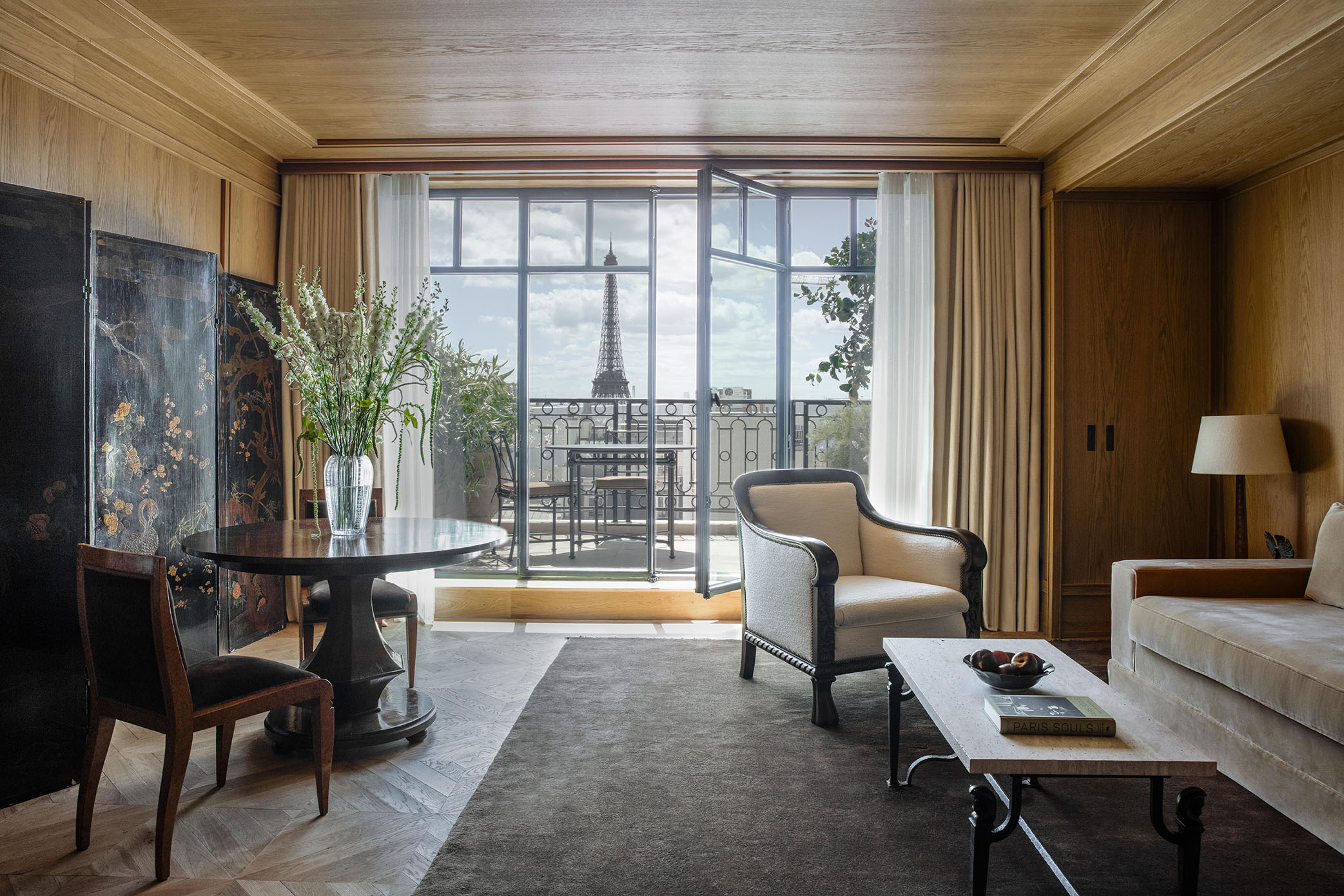 A Parisian Secret, Reimagined: Inside Hôtel Balzac With Vivre – Les Maisons Bertrand