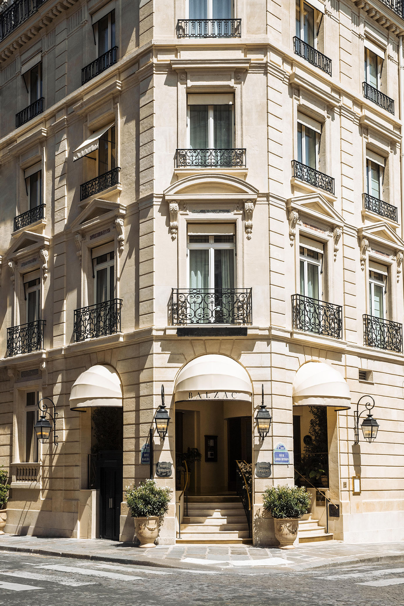 A Parisian Secret, Reimagined: Inside Hôtel Balzac With Vivre – Les Maisons Bertrand