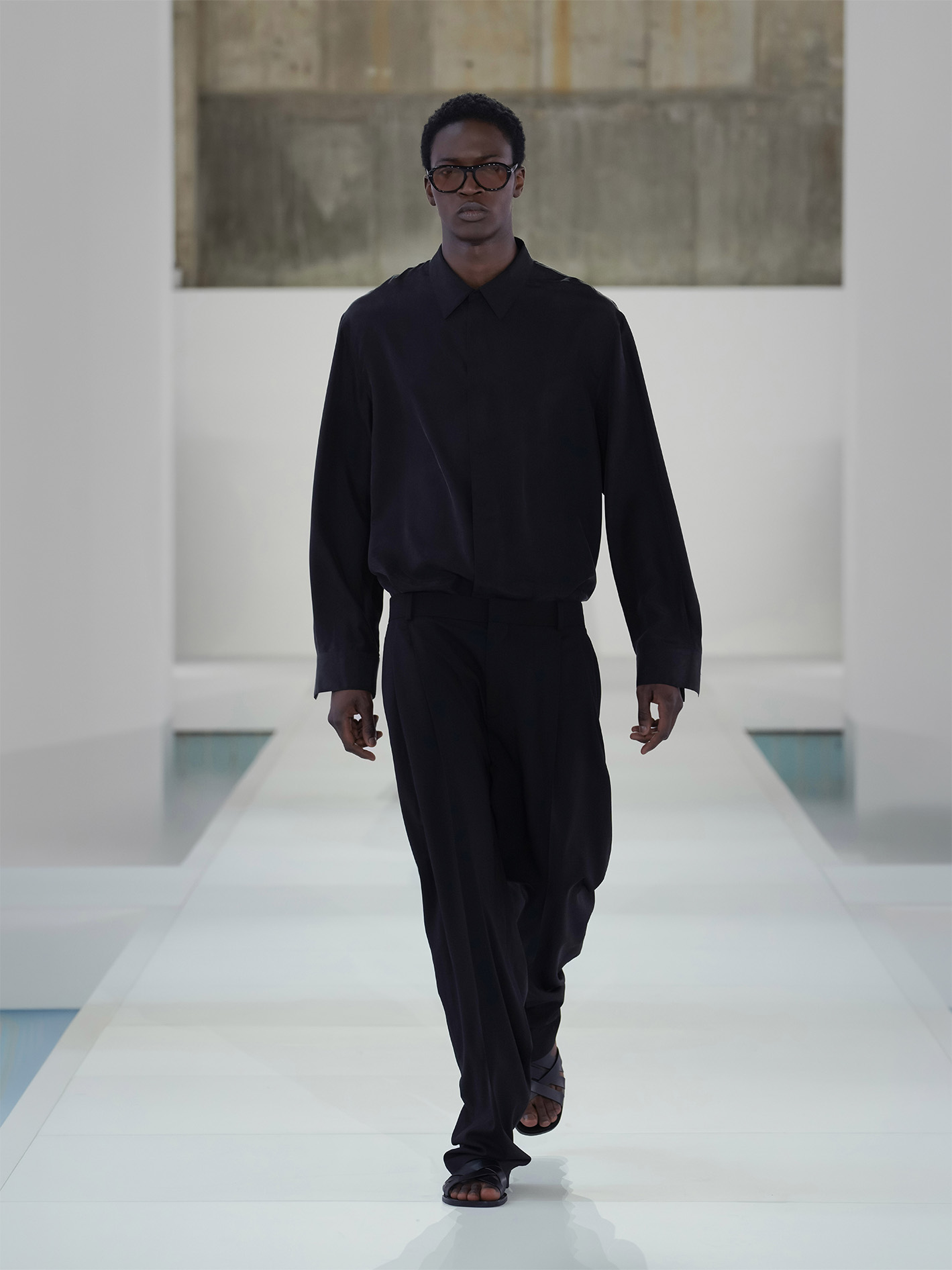 COS SS26: Karin Gustafsson Brings Cinematic Beauty to Seoul’s Runway