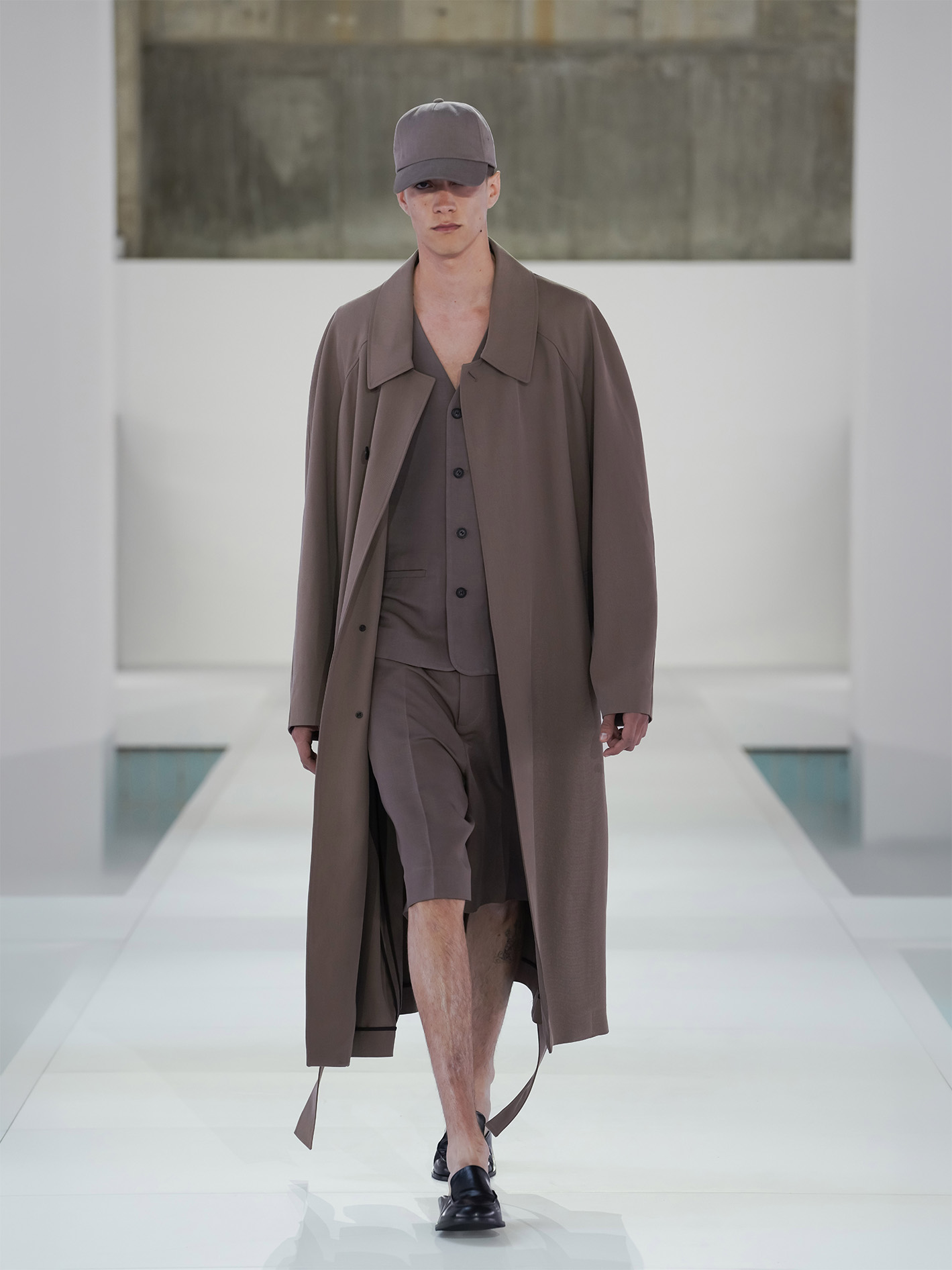 COS SS26: Karin Gustafsson Brings Cinematic Beauty to Seoul’s Runway