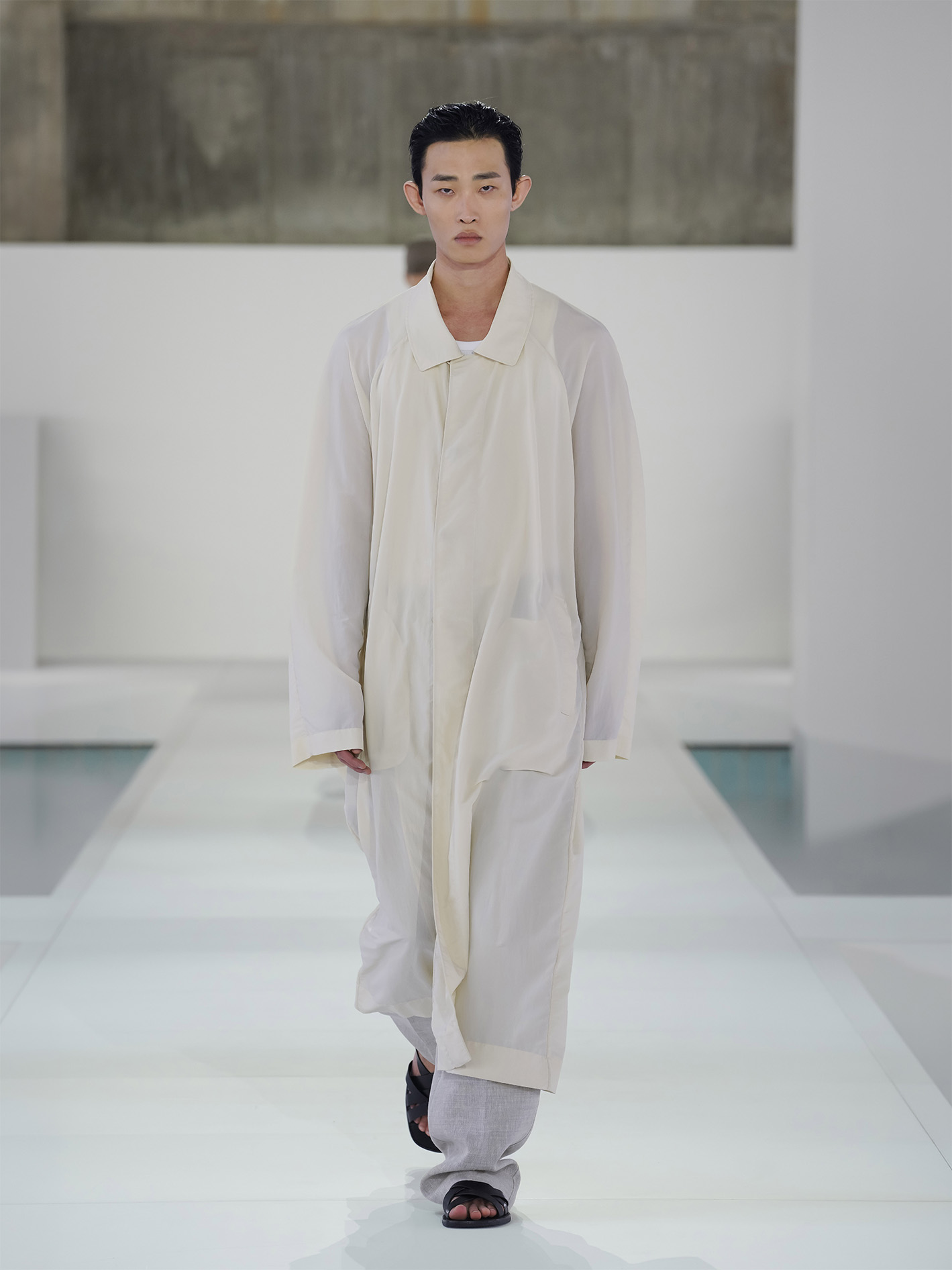 COS SS26: Karin Gustafsson Brings Cinematic Beauty to Seoul’s Runway