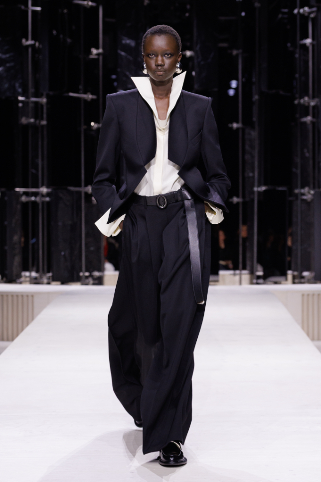At Paris Fashion Week, A Building Of Foundations And Future Codes