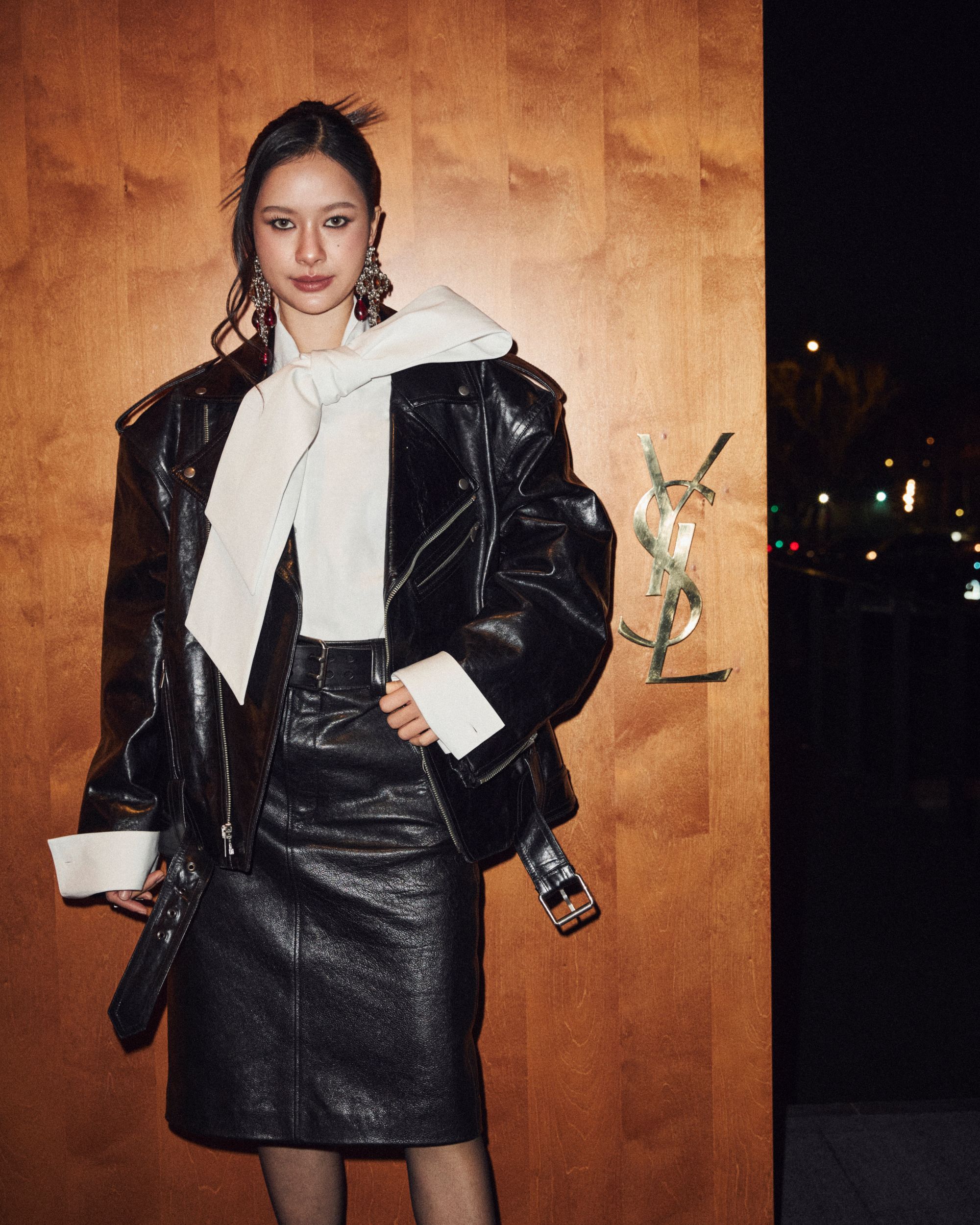 Spotted: Jennie, Yerin Ha & Lingling Kwong At Paris Fashion Week