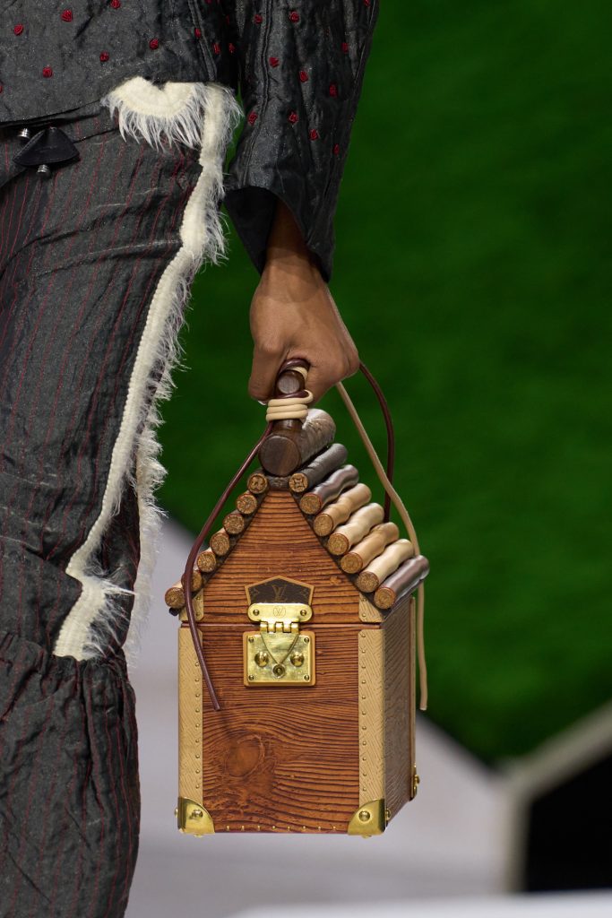 The Must-Have Bags From The Fall/Winter 2026 Runways