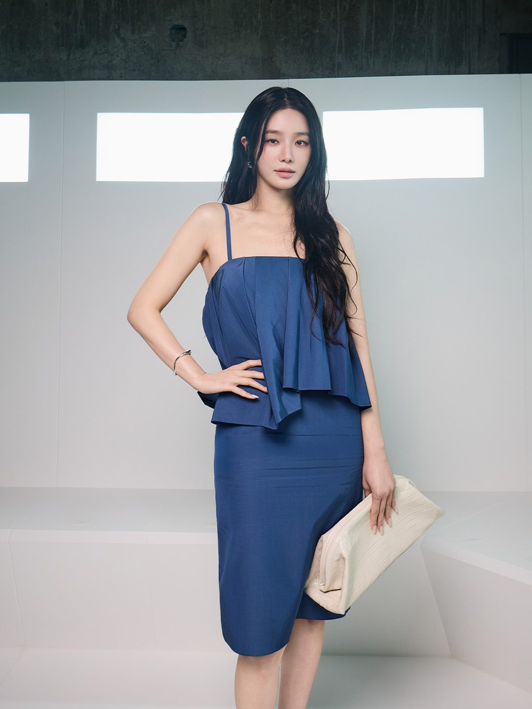 COS SS26: Karin Gustafsson Brings Cinematic Beauty to Seoul’s Runway