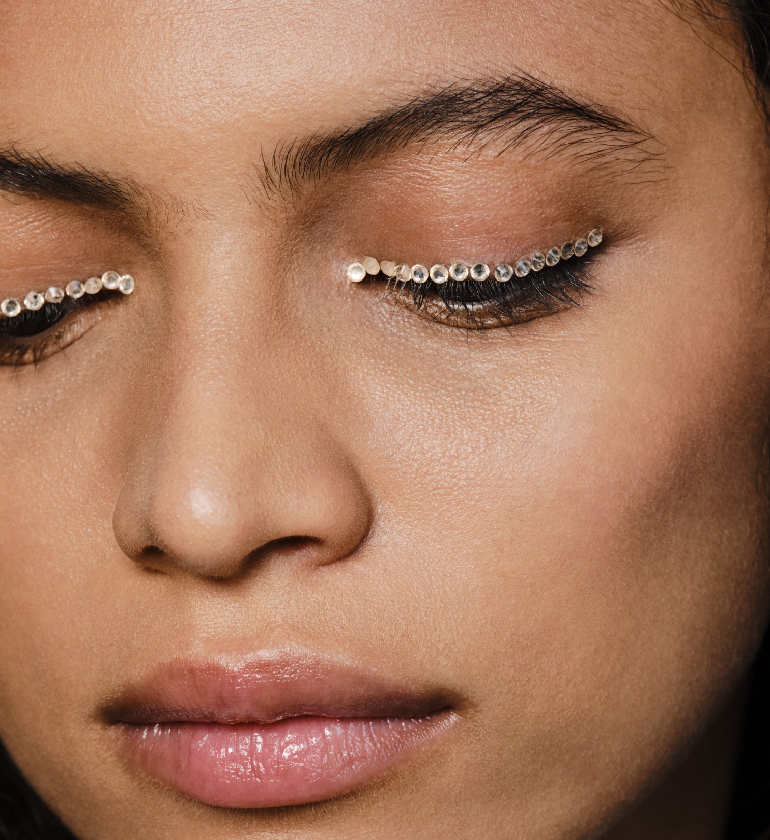 How to Recreate the Crystal Eyeliner Look From Dior’s Cruise Show