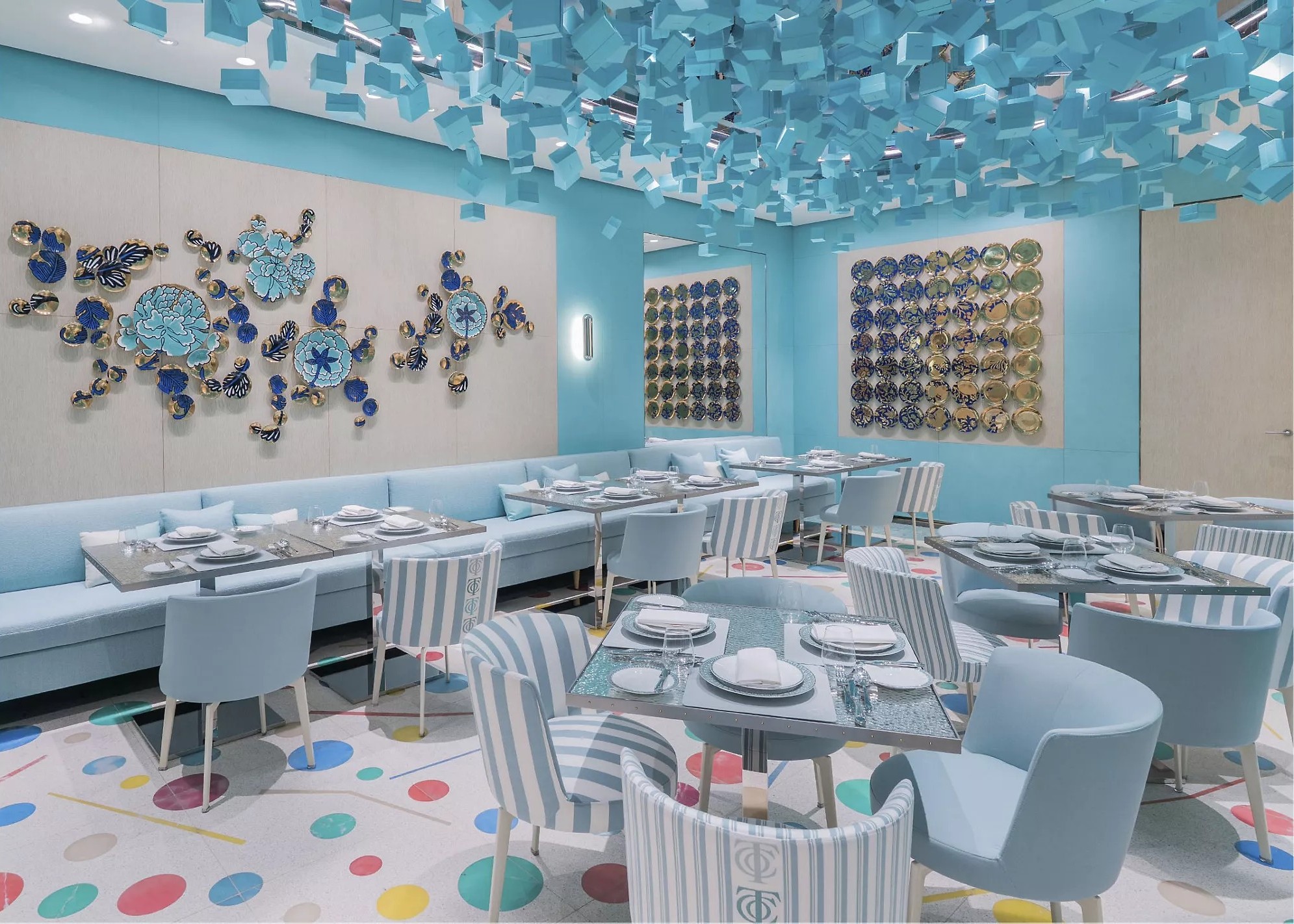 Fashion & Luxury Brand Cafes In Singapore