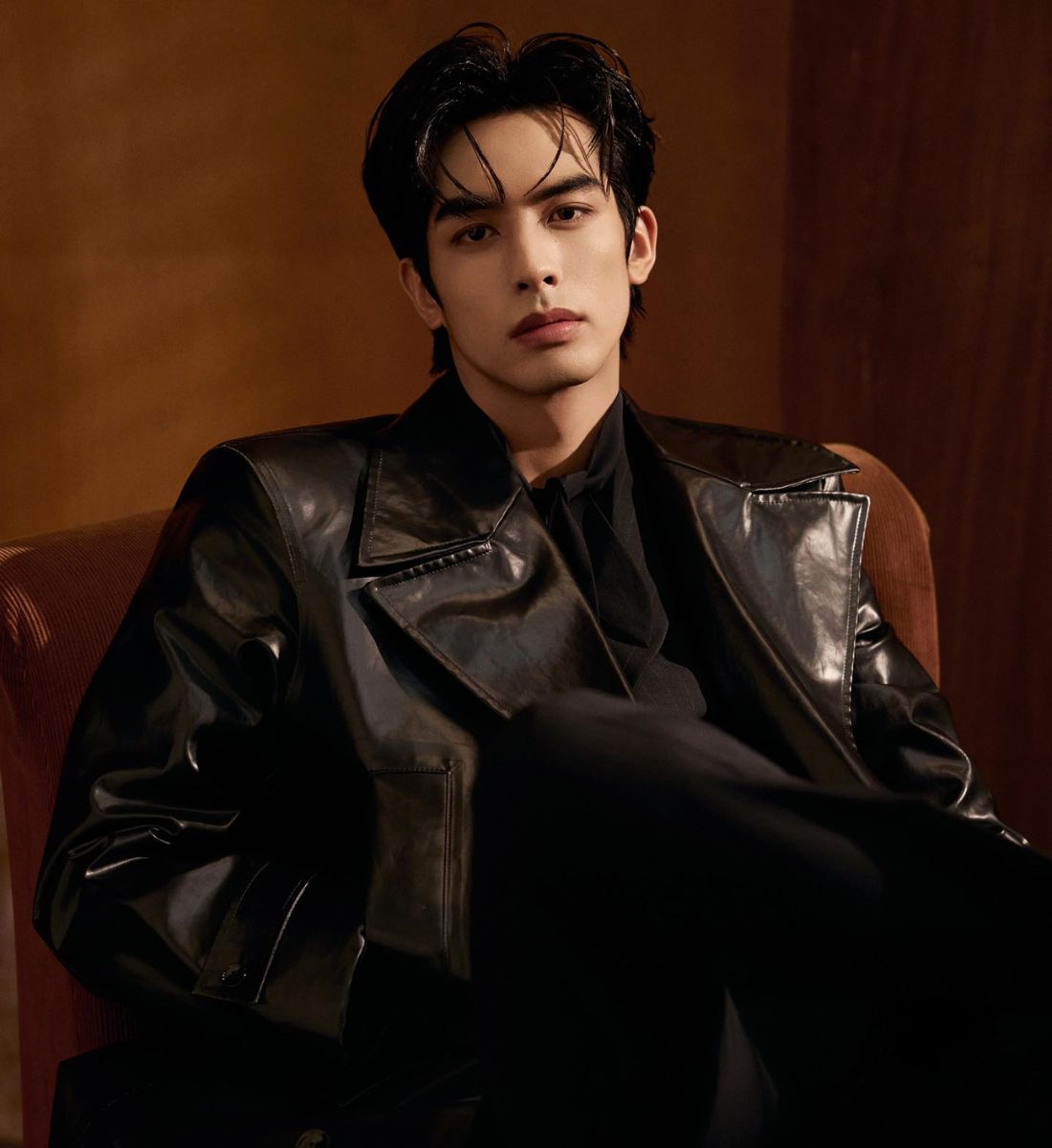 Song Weilong: One Of The Hottest Leading Men Taking Over The C-drama Scene