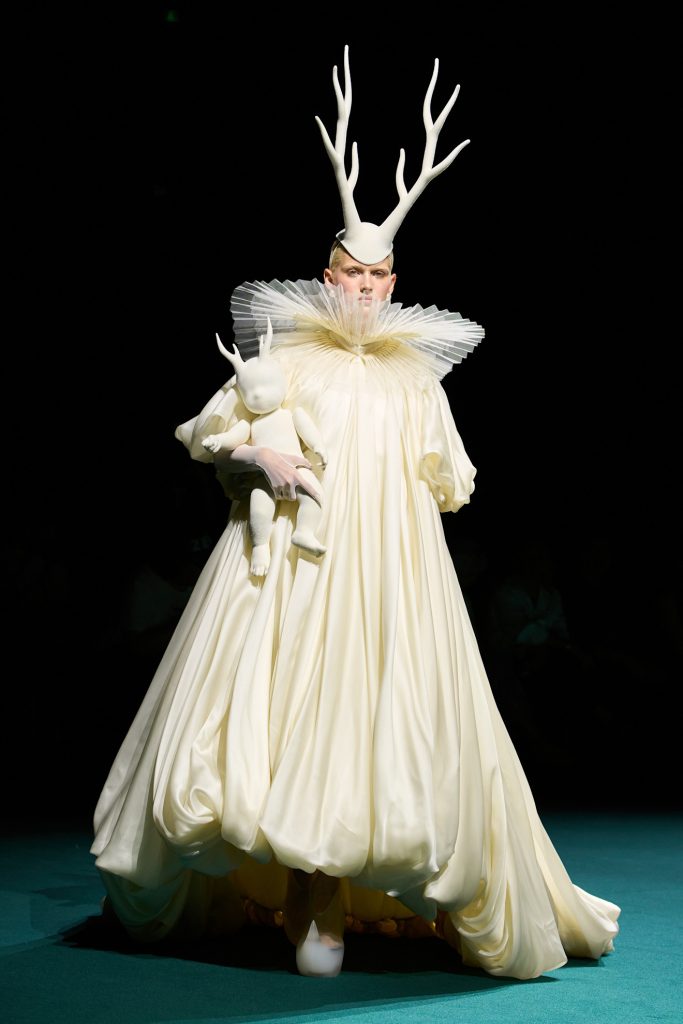 Welcome to Fashion’s Fairy-Tale Era